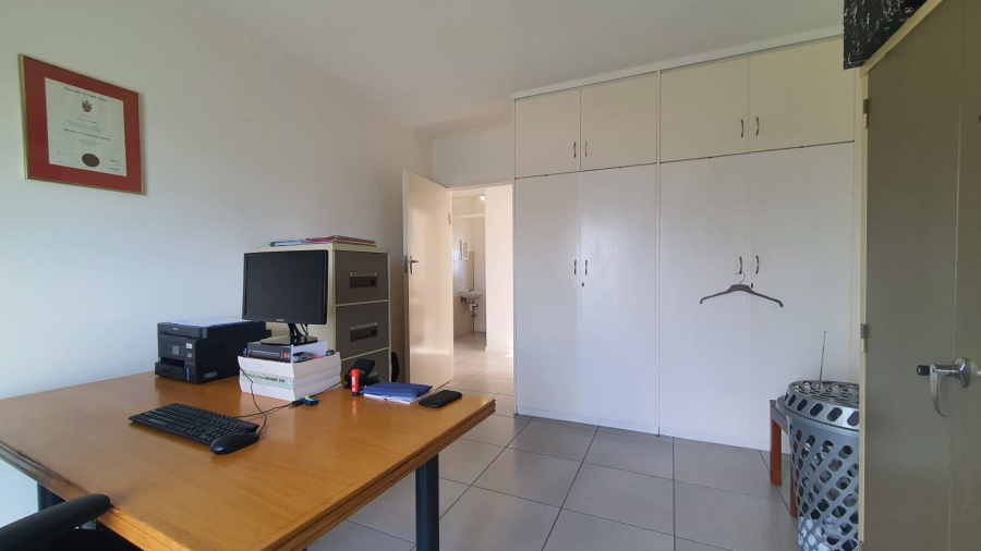 To Let 2 Bedroom Property for Rent in Tijgerhof Western Cape